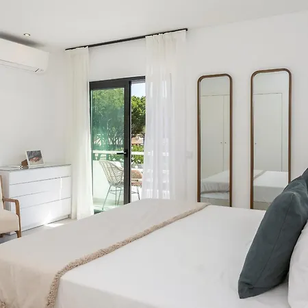 Villa Cyan By Sapvillas