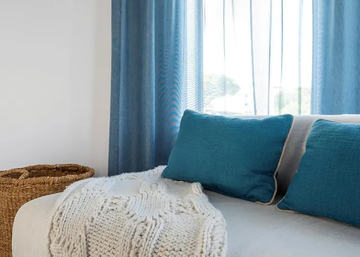 Willa Cyan By Sapvillas