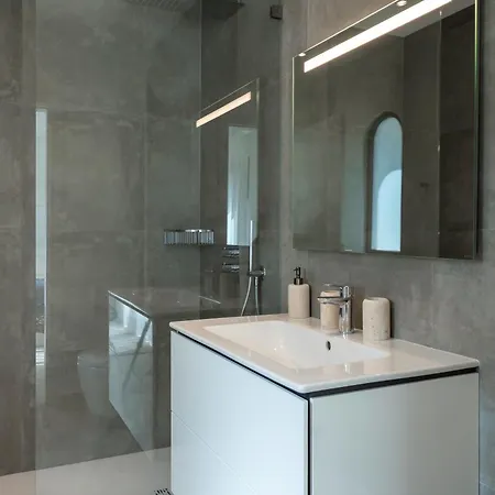 Cyan By Sapvillas ヴィラ *